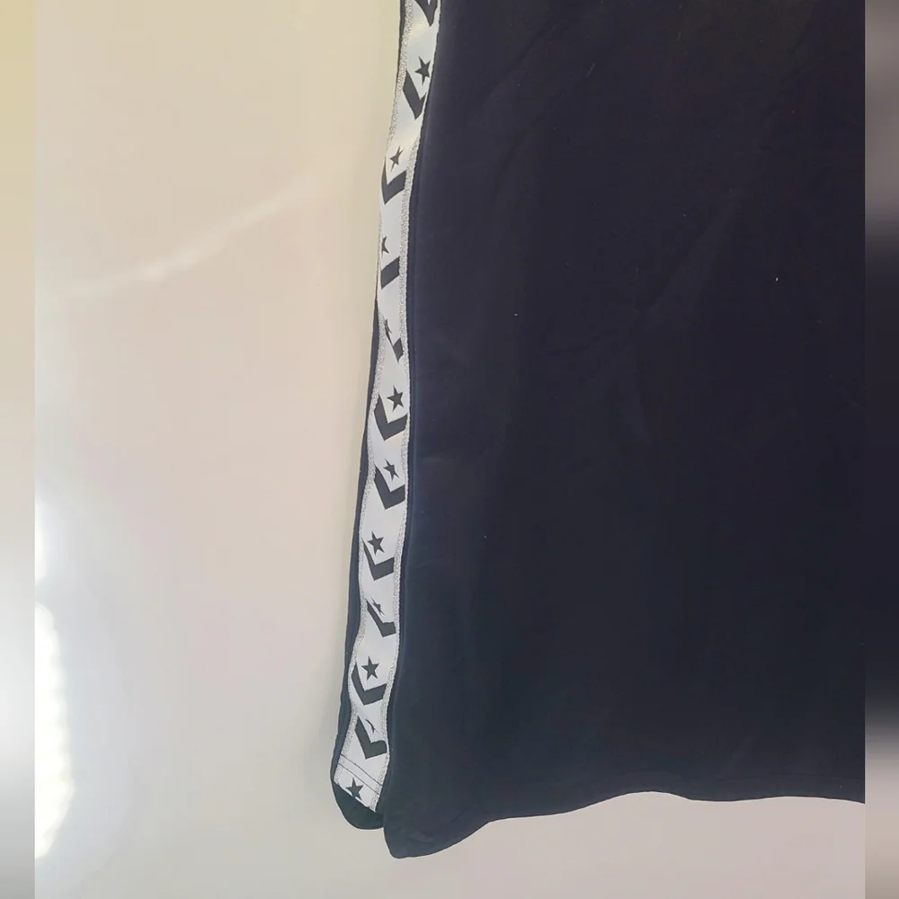Converse girls‎ black chevron star dress size medium M 10-12 years old